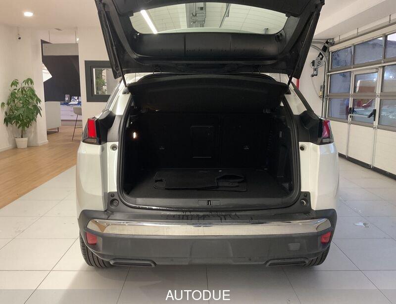 Peugeot 3008 1.5 BLUEHDI 130CV