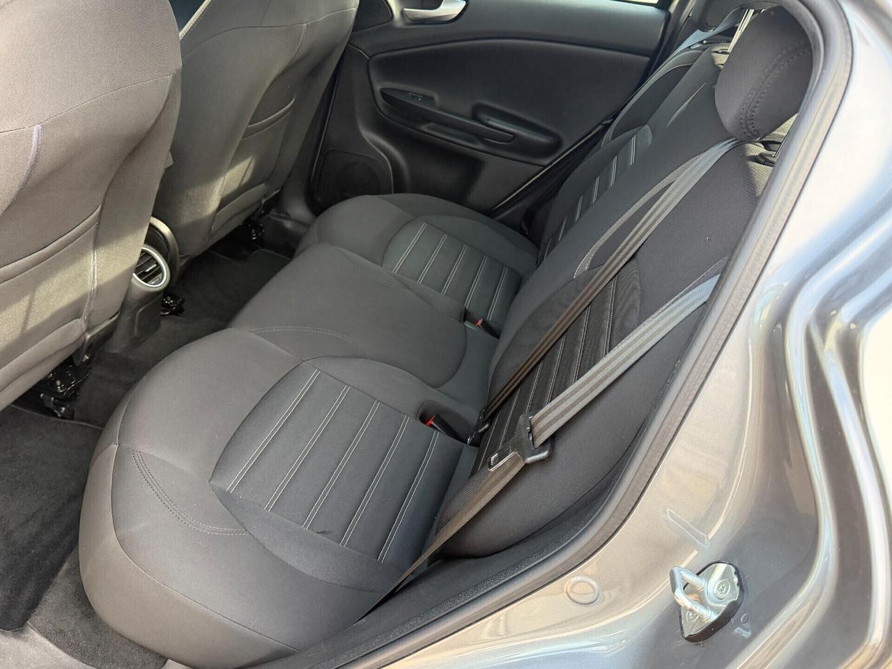 Alfa Romeo Giulietta 1.6 M.JET 120 cv. BUSINESS (Nav)