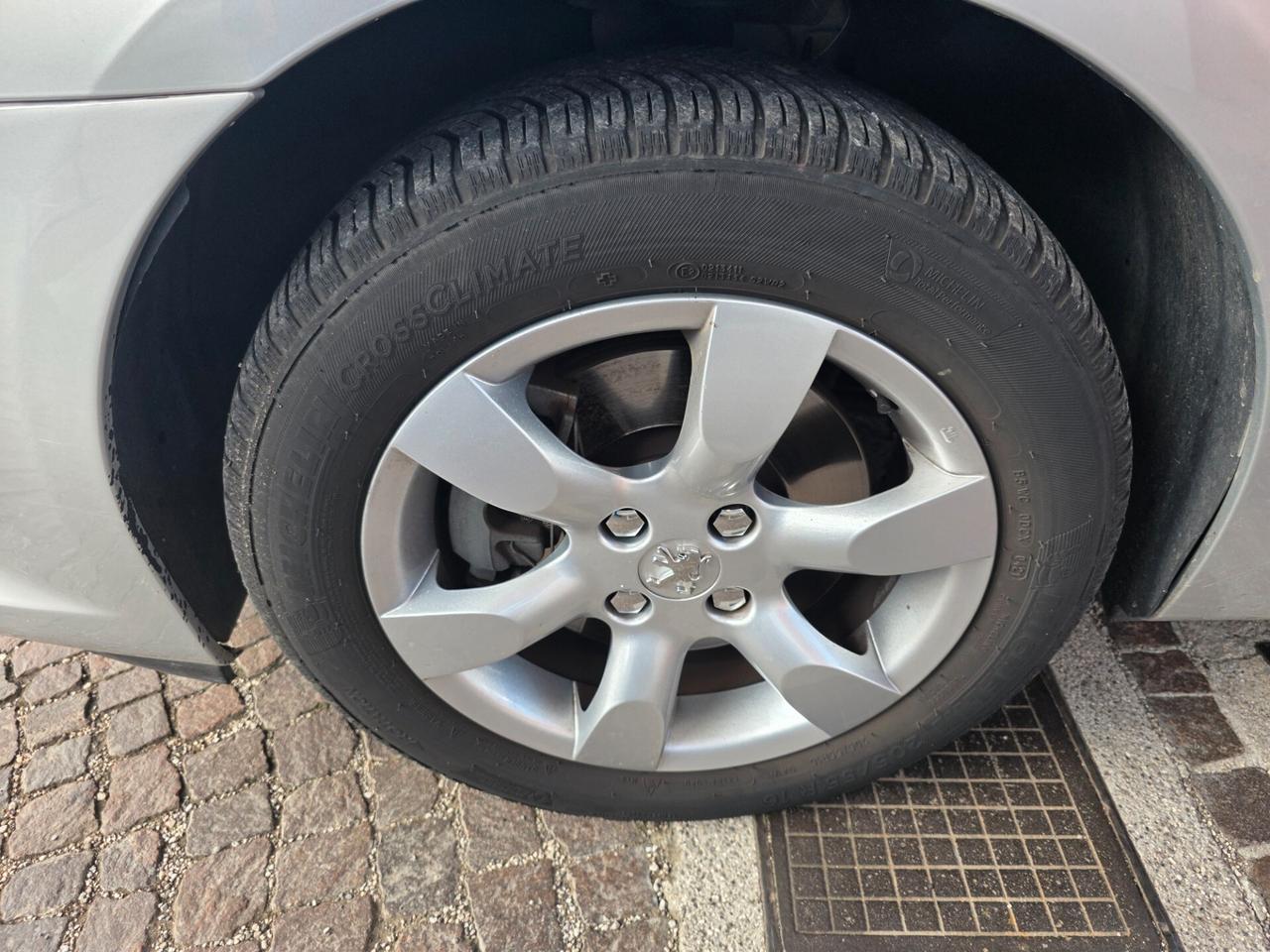 Peugeot 307 2.0 HDi FAP CC Féline con 279.000km Neopatentati ok