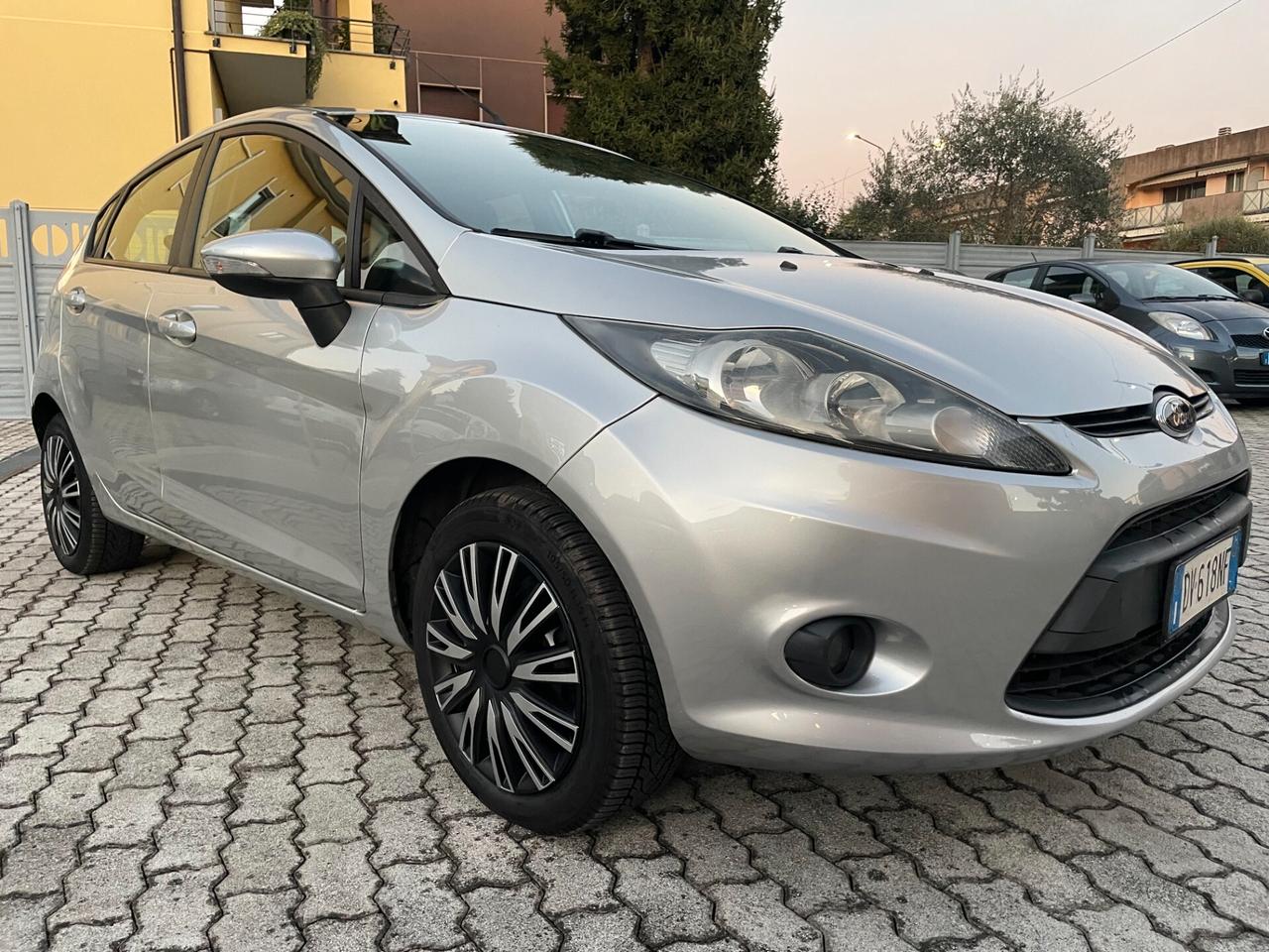 Ford Fiesta Fiesta+ 1.2 82CV 5 porte IDONEA NEOPATENTATI