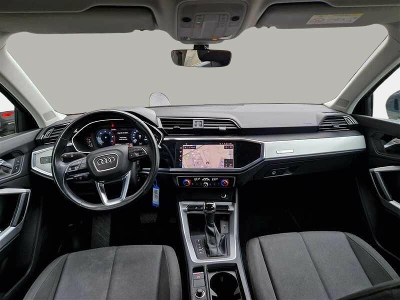 AUDI Q3 35 TDI S tronic Business Advanced