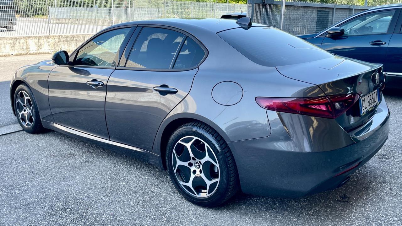 Alfa Romeo Giulia 2.2 Turbodiesel 160 CV AT8 Super