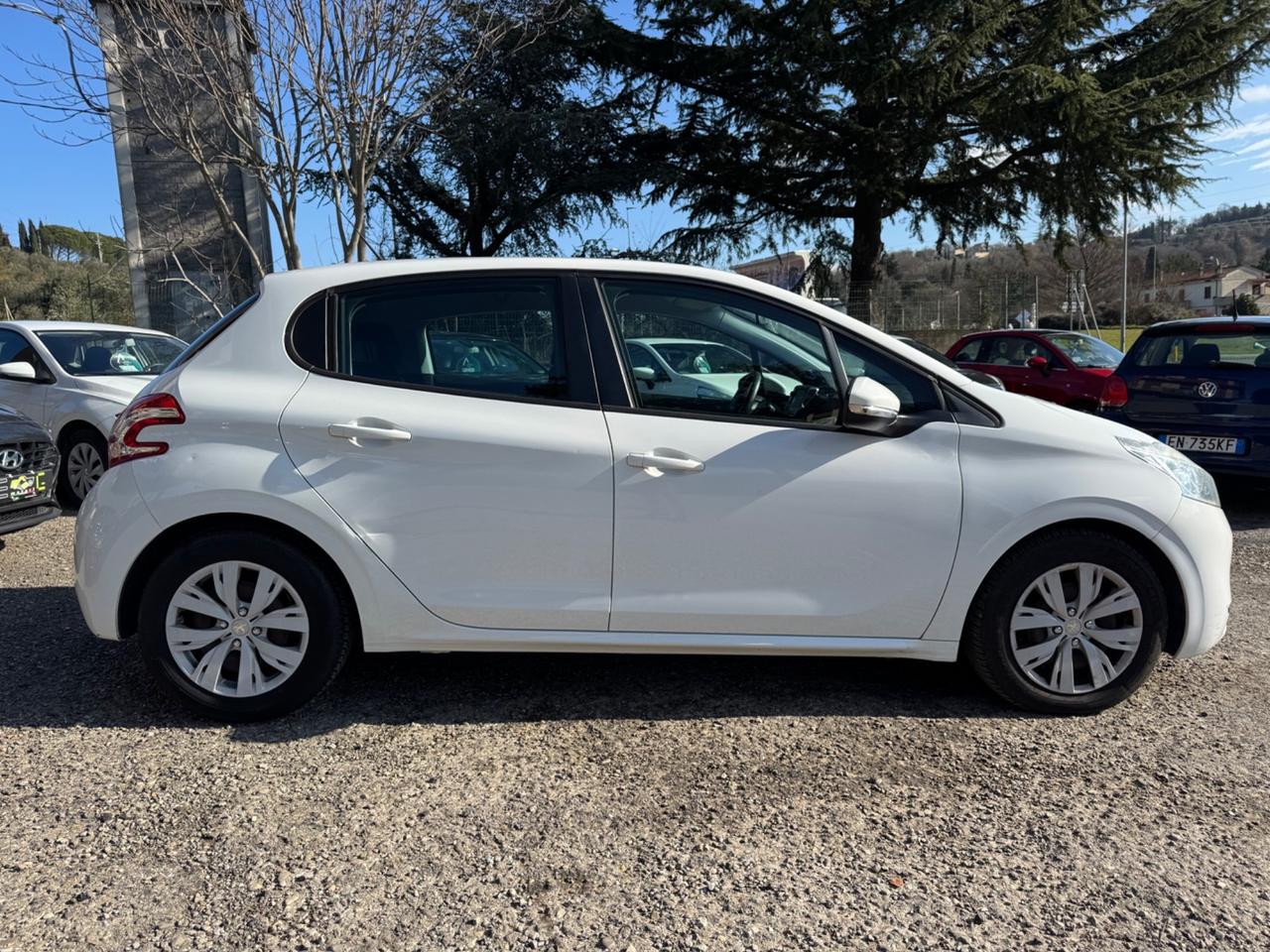 Peugeot 208 1.4 HDi 68 CV 3 porte Allure