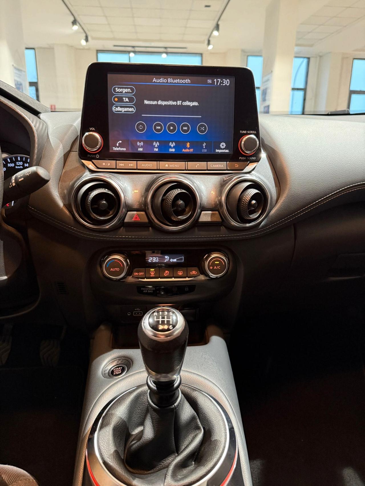 Nissan Juke 1.0 DIG-T 117 CV N-Connecta