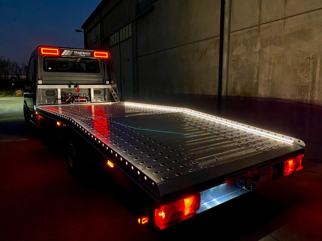 Servizio Carroattrezzi Trasporti/Recuperi auto Startruck