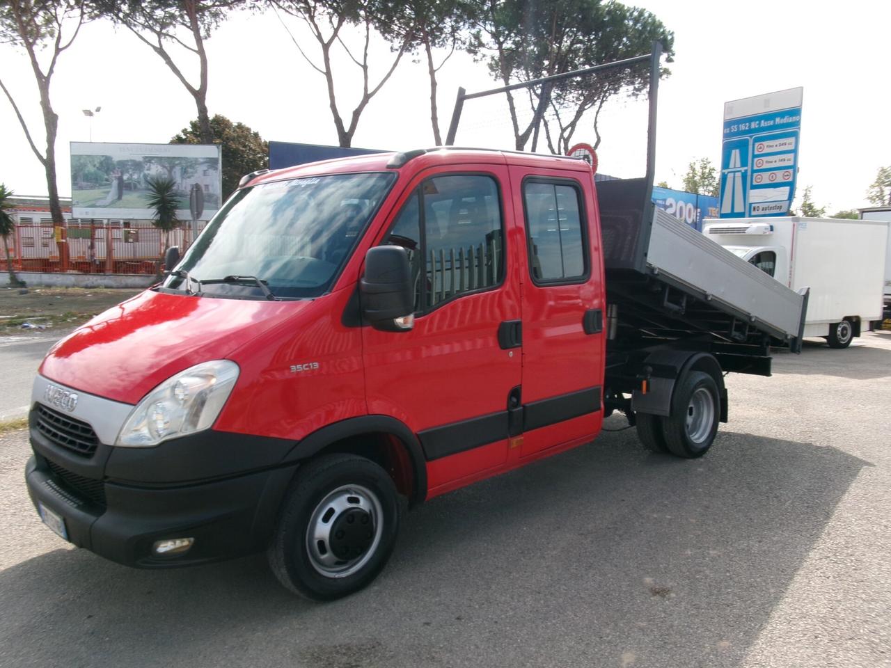 Iveco Daily 35C13 2.3 130CV EURO 5 DOPPIA CABINA 7P RIBALTABILE TRILATERALE