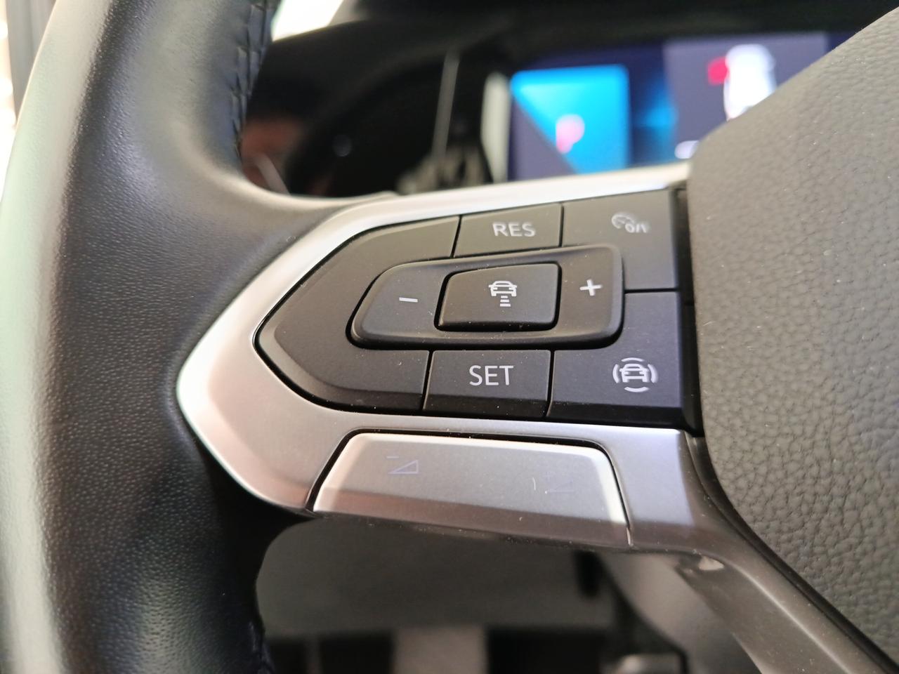 VOLKSWAGEN Golf 8ª serie - Golf Variant 1.0 eTSI EVO DSG Life