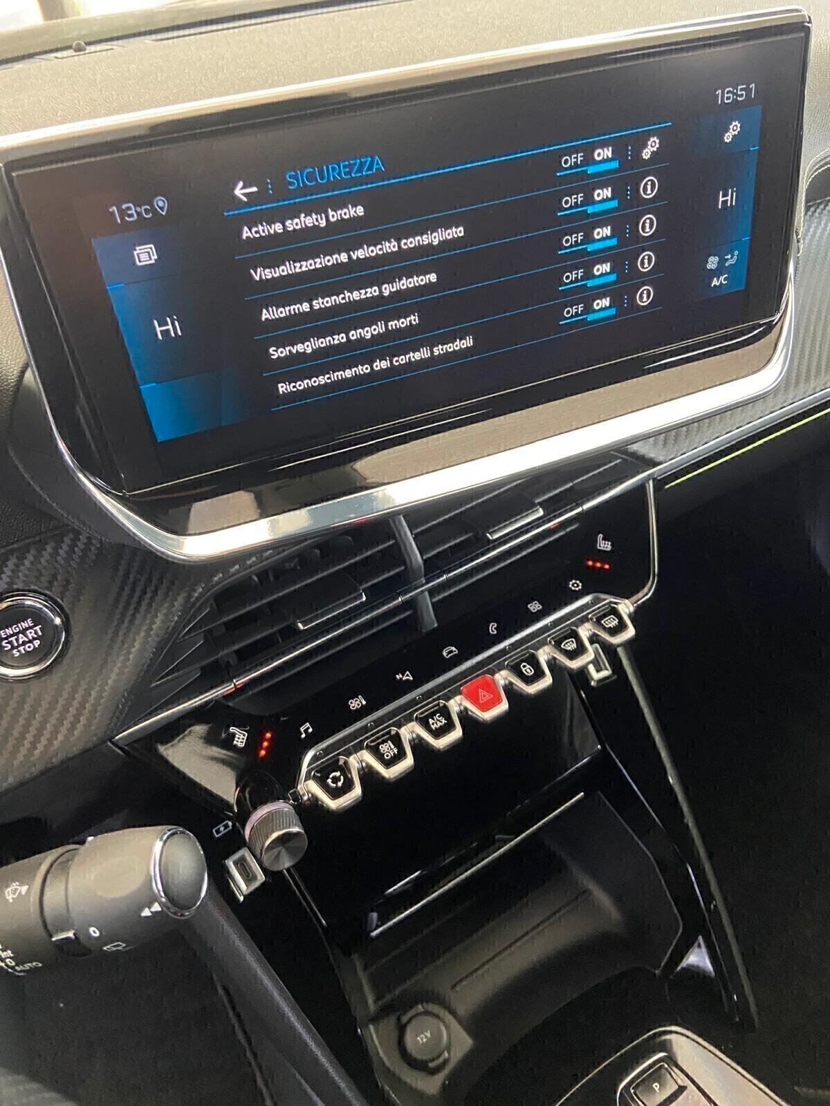 Peugeot 2008 BlueHDi 130 S&S EAT8 GT