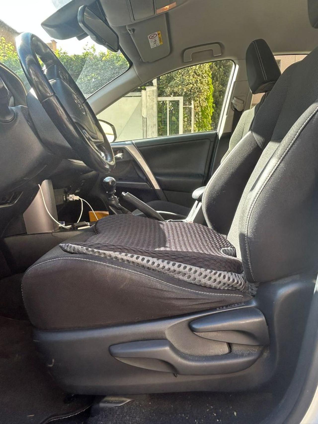 Toyota RAV 4 RAV4 2.0 D-4D 2WD Business