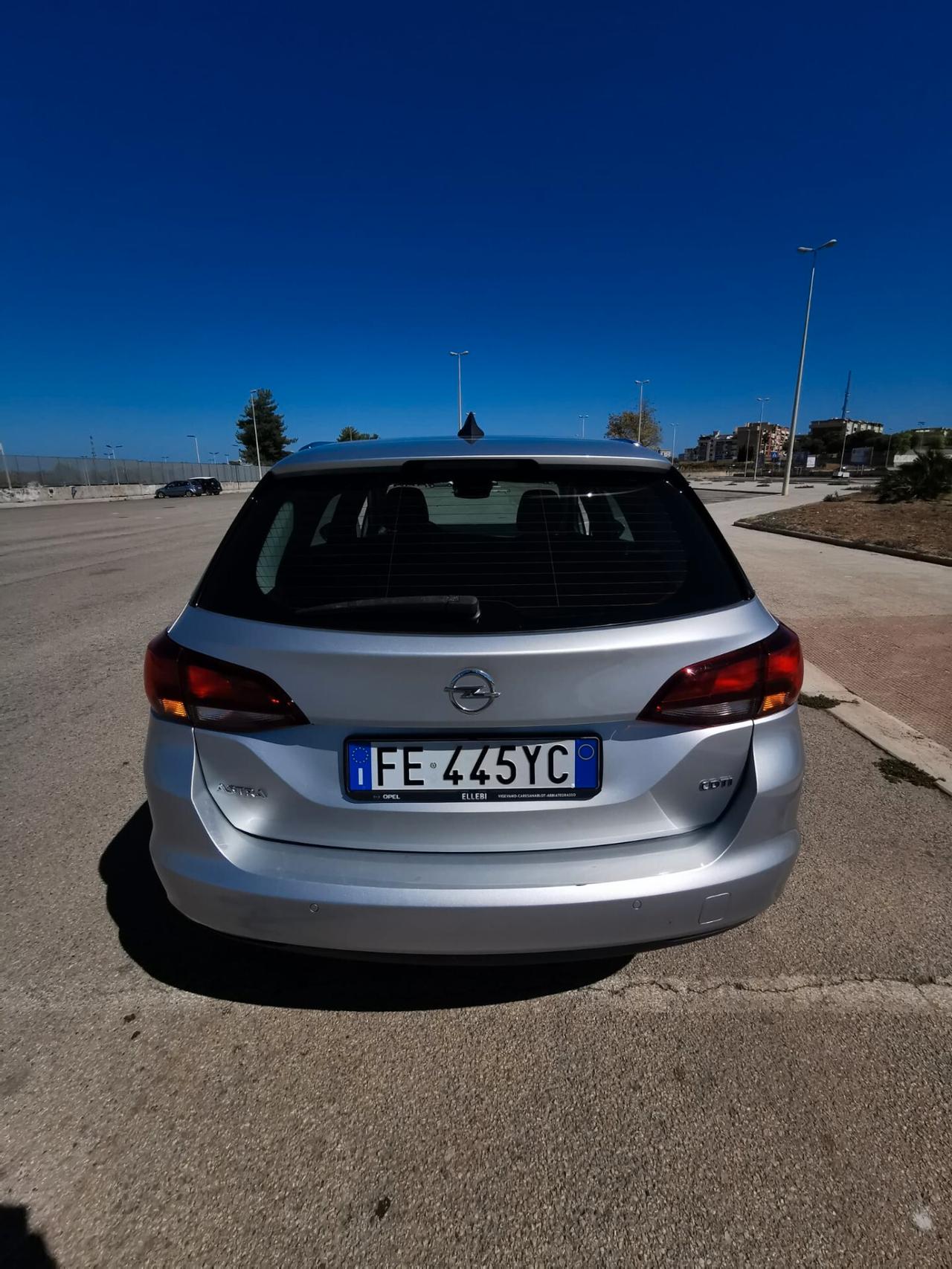 Opel Astra 1.6 CDTI 136CV Sports Tourer Cosmo