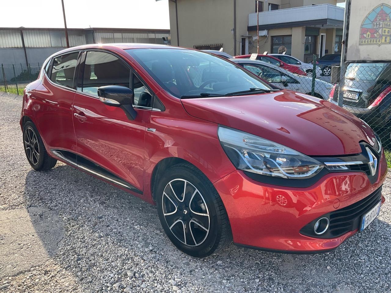 Renault Clio 1.2 75 CV 5 porte Duel