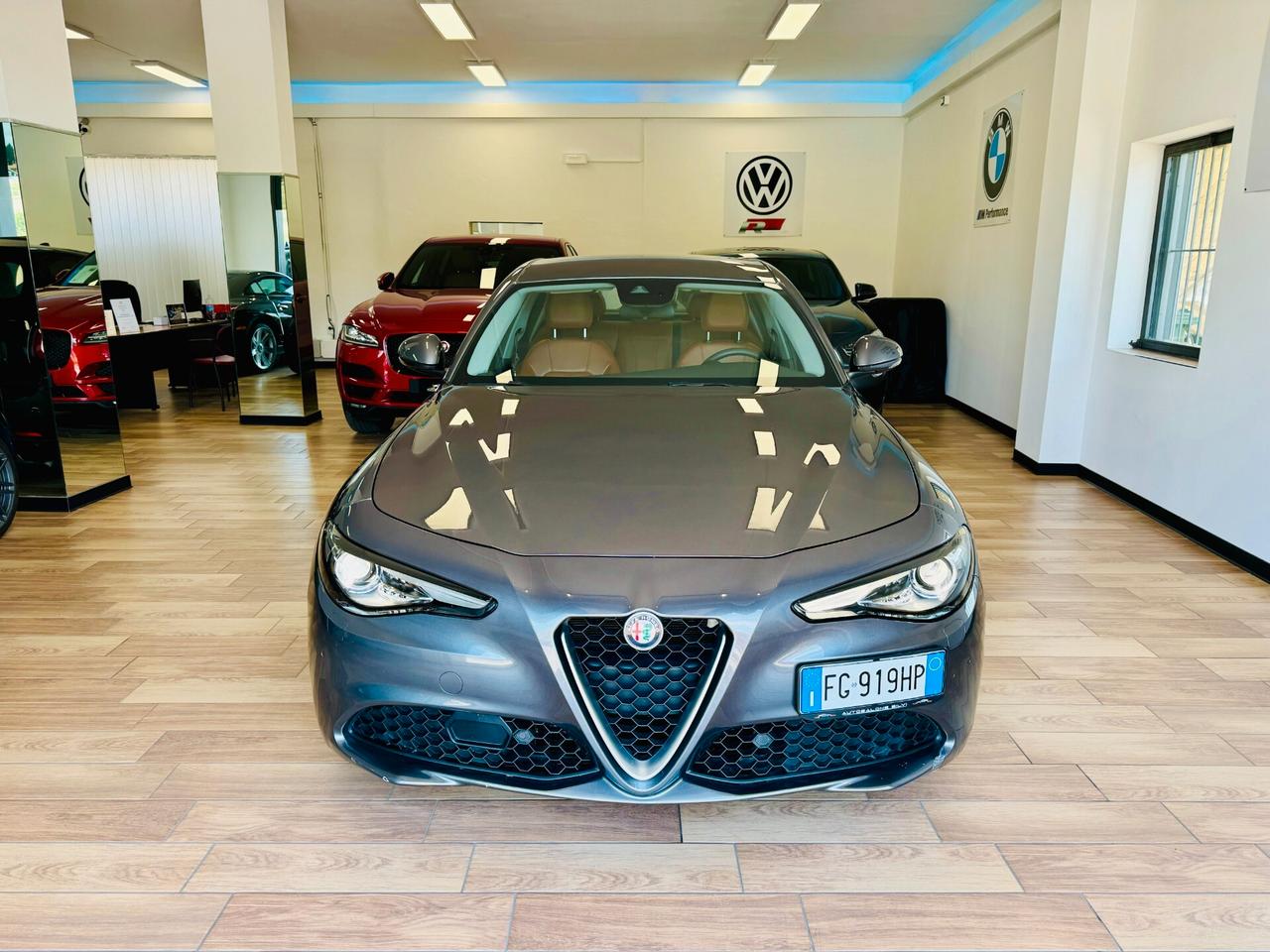 Alfa Romeo Giulia 2.2 Super 180 Cv - LED - RetroCamera - Navi