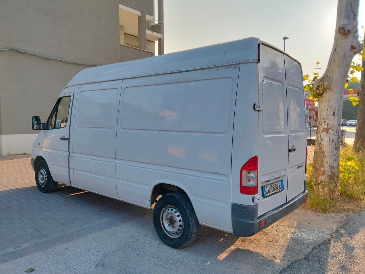MERCEDES SPRINTER
