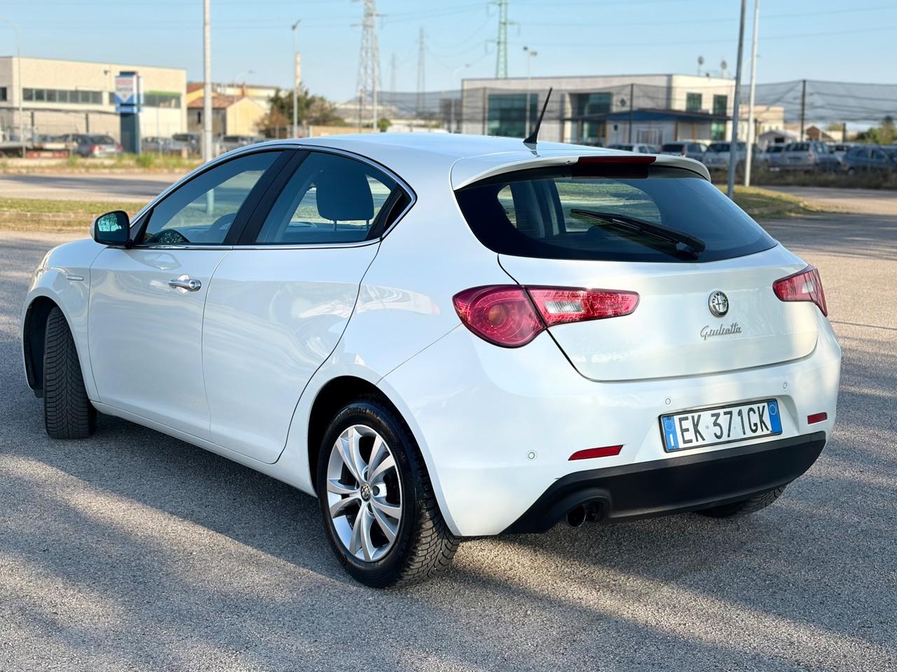 Alfa Romeo Giulietta 1.6 JTDm-2 105 CV Exclusive