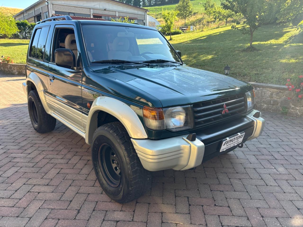 Mitsubishi Pajero 2.5 TDI Metal-top SS GLS Exec.