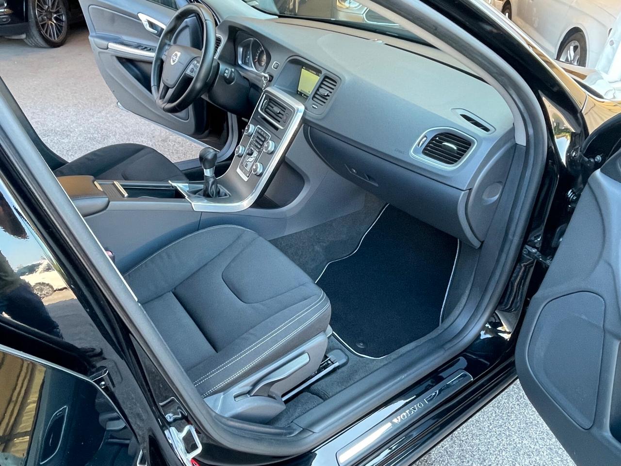 Volvo V60 D2 1.6 Kinetic