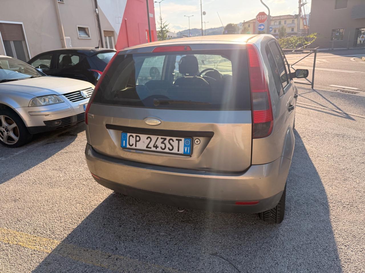Ford Fiesta 1.2 16V 5p. Ghia
