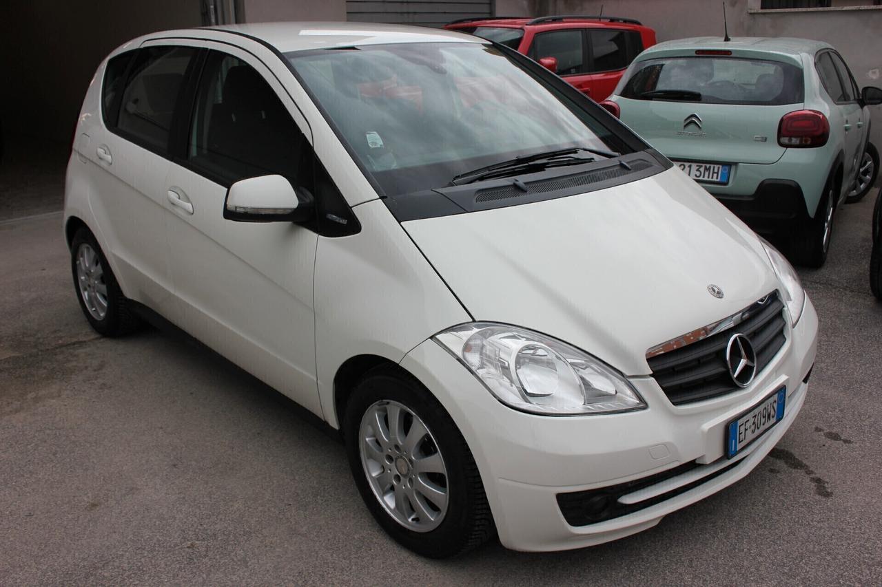 Mercedes-Benz A 160 2.0 CDI 82 CV 5 PORTE KM REALI CERTIFICATI GARANZIA 12 MESI TAGLIANDATA NEOPATENTATI OK