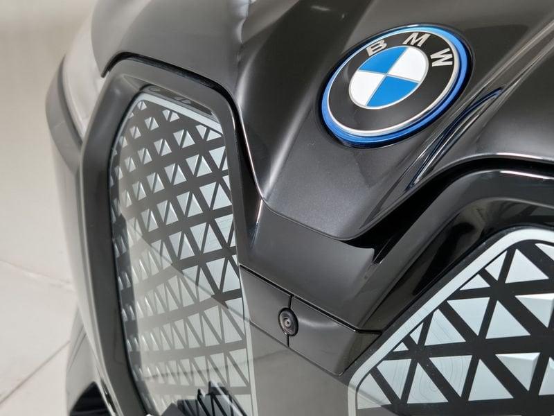 BMW iX i20 2021 xdrive50 pacchetto sportivo