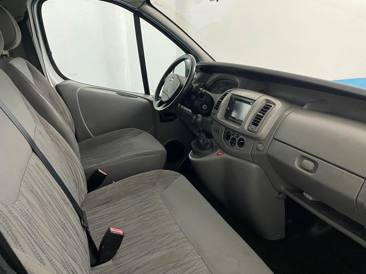 Nissan Primastar 2.0 dCi 115CV - 9 POSTI