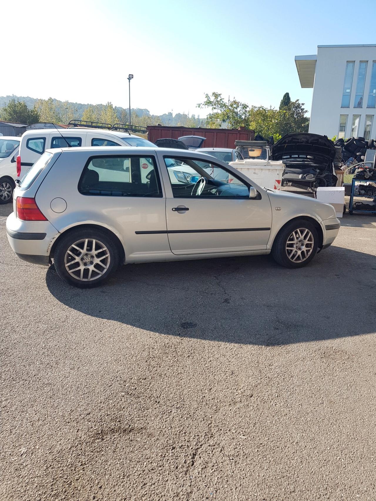 Volkswagen Golf 1.9 TDI/90 CV cat 3 porte