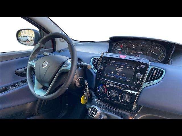 Lancia Ypsilon 1.0 FireFly Hybrid 70cv Platino S&S