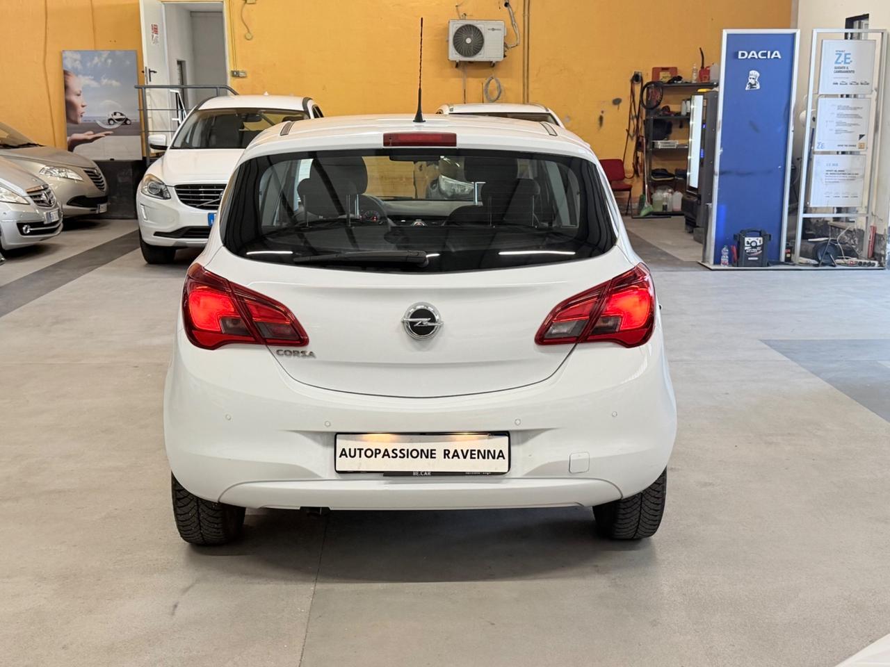 Opel Corsa 1.4 90CV GPL Tech 5 porte Cosmo