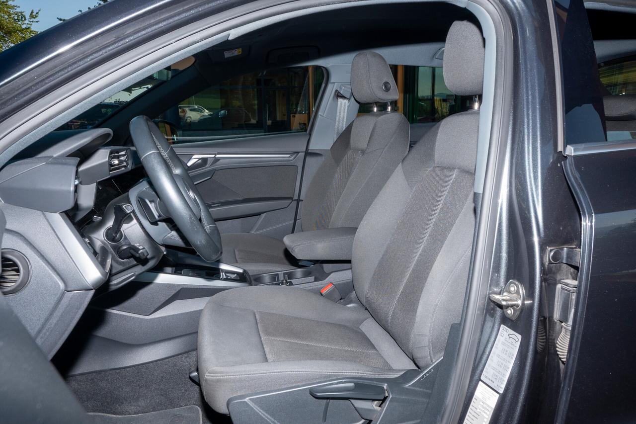 Audi A3 2.0 TDI quattro S line 200CV - UNIPROPRIETARIO