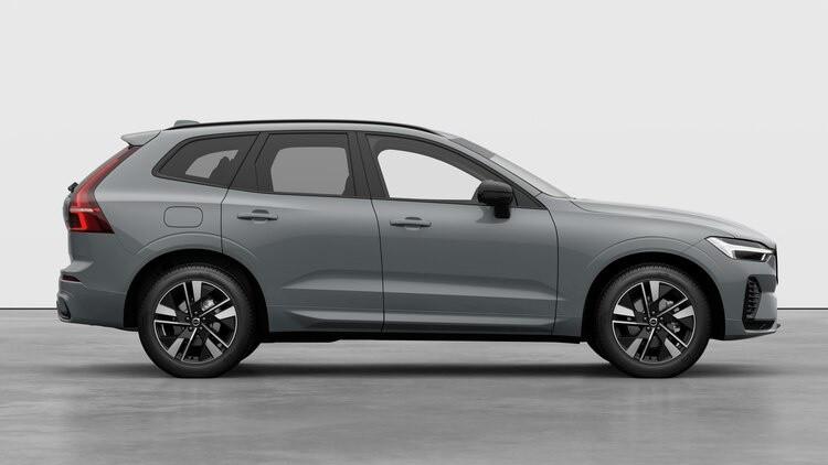 VOLVO XC60 PLUS DARK B5 AWD AUTO PREZZO PROMO FINO AL 31/12/2025