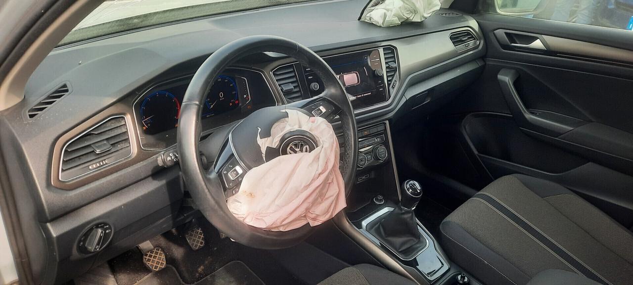 Volkswagen T-Roc cc15 150cv benzina anno 2018