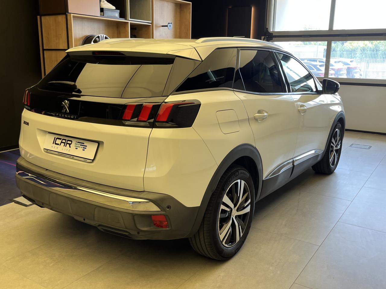 PEUGEOT 3008 II - 3008 1.6 bluehdi Business s&s 120cv eat6
