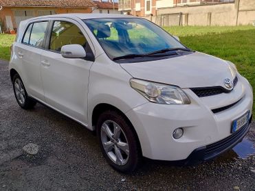 Toyota Urban Cruiser Urban Cruiser 1.4 D-4D AWD Luxury