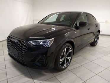 Audi Q3 Sportback 35 2.0 tdi Identity Black s-tronic
