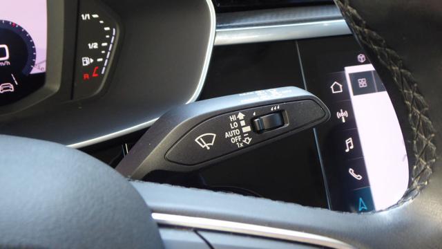 AUDI Q3 35 TDI Quattro S-Tronic Business