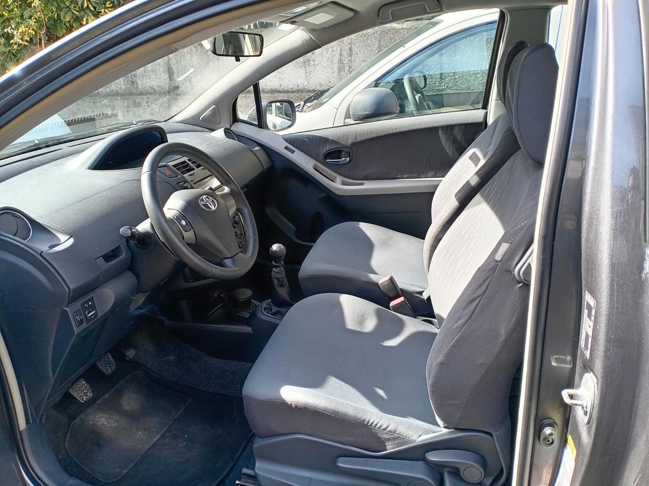 Toyota Yaris 1.3 3 porte