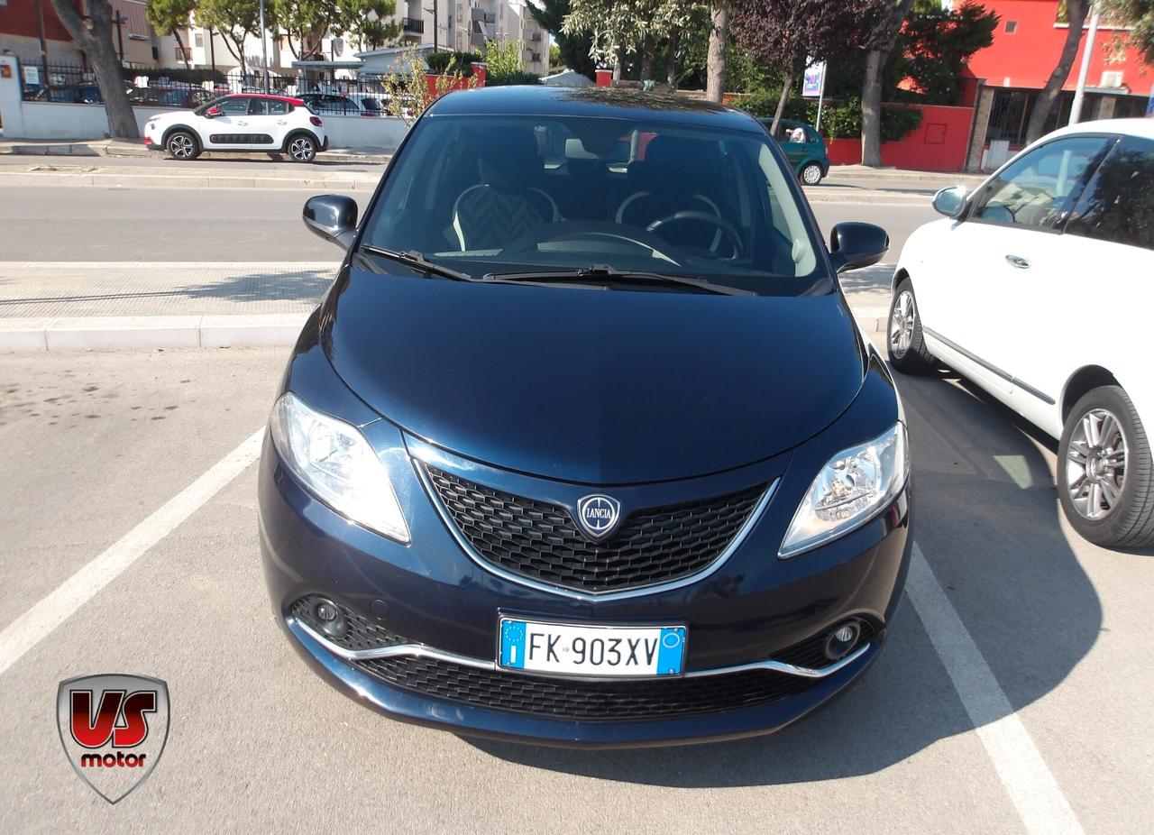 LANCIA YPSILON 1.2 B/GPL-CASA MADRE