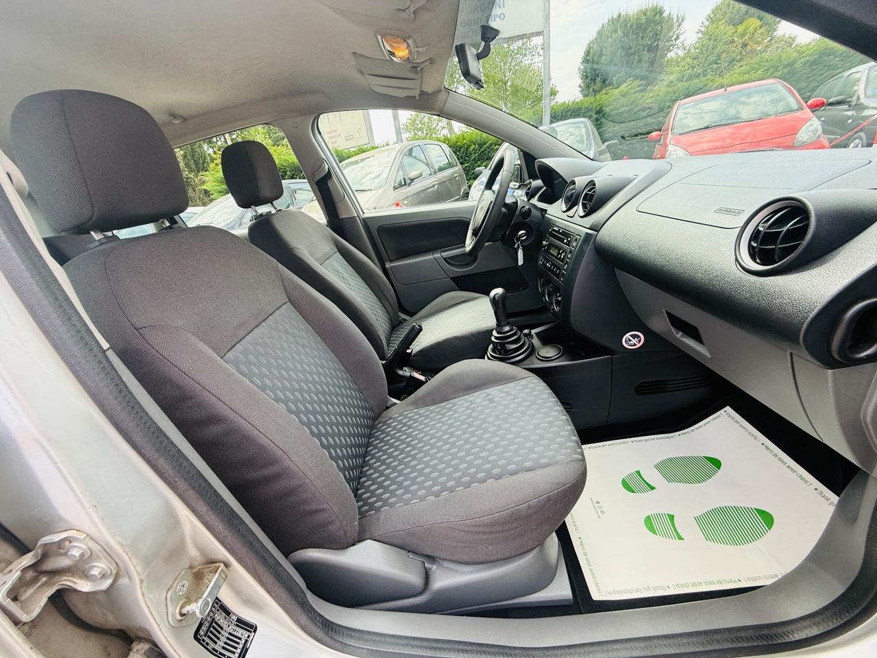 Ford Fiesta 1.4 16V 5p. Ghia