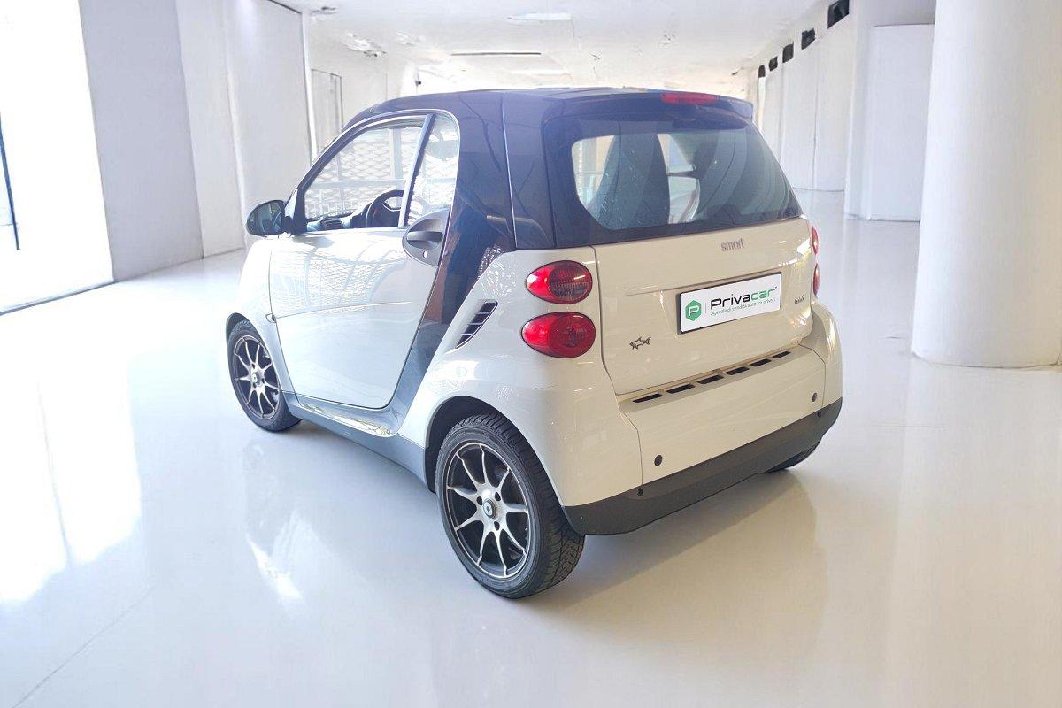 SMART fortwo 1000 52 kW MHD coupé pure