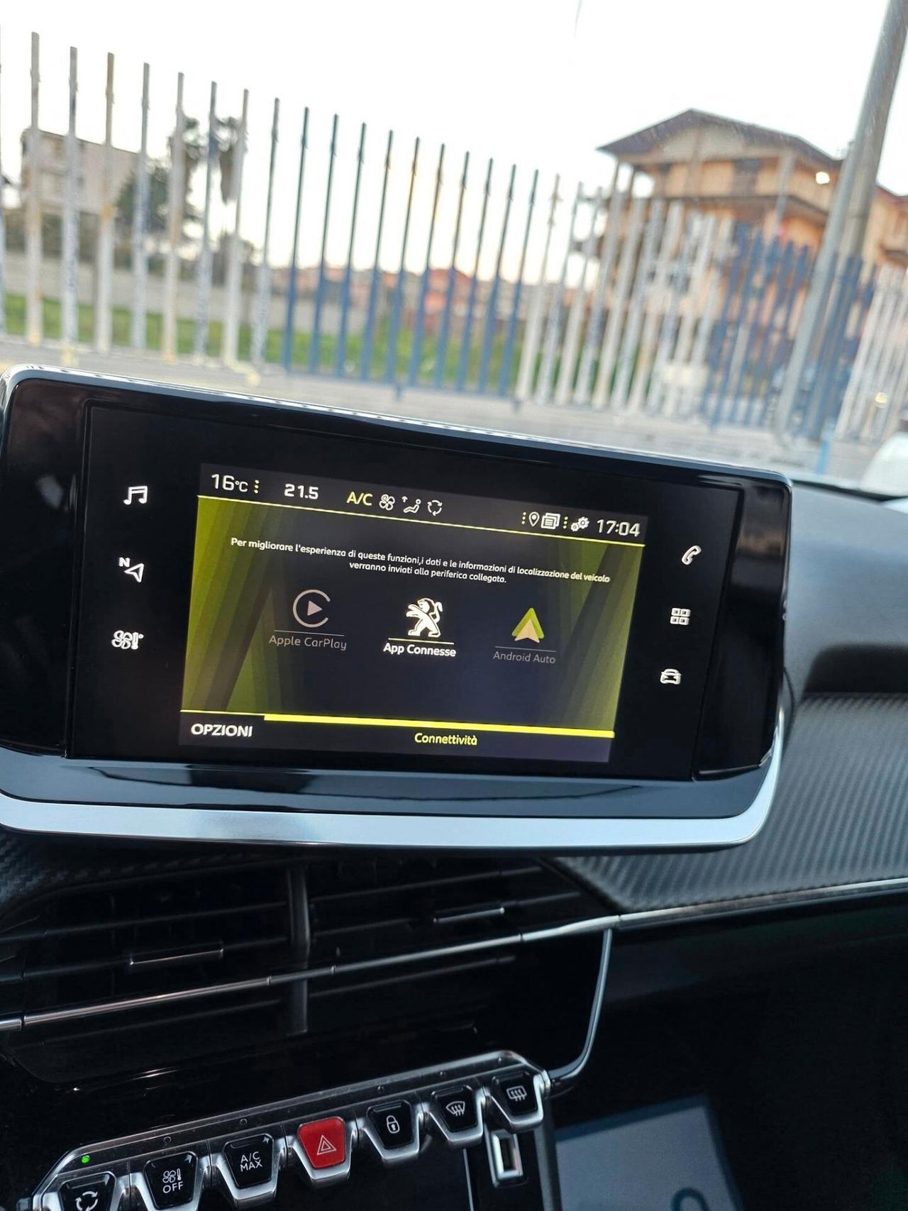 Peugeot 2008 1.5 BlueHDi Allure Navi Pack con 87.000 Chilometri