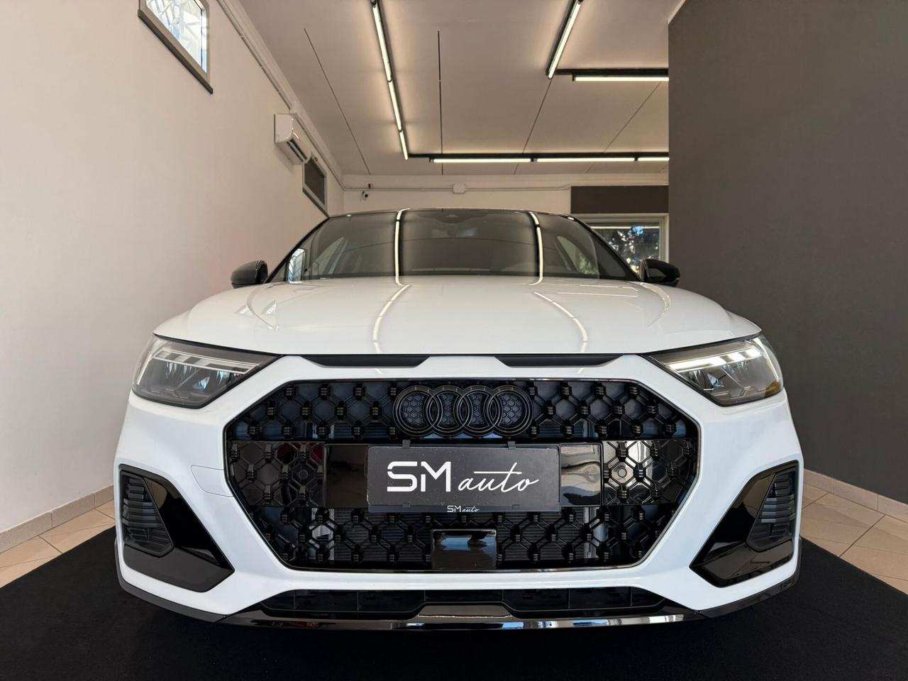 Audi A1 allstreet 30 TFSI S tronic Identity Contrast