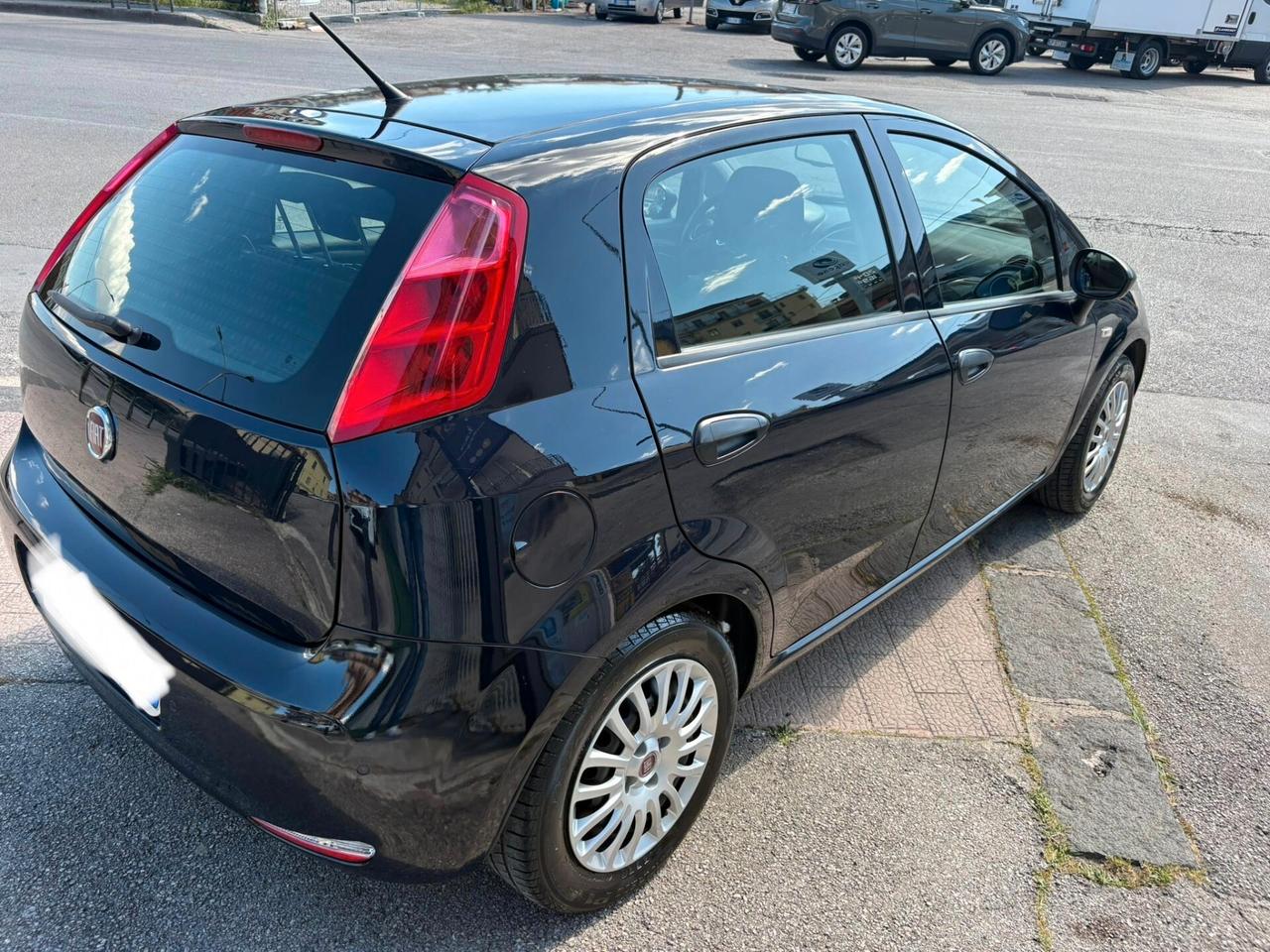 Fiat Punto 1.3 MJT II S&S 95 CV 5 porte Street