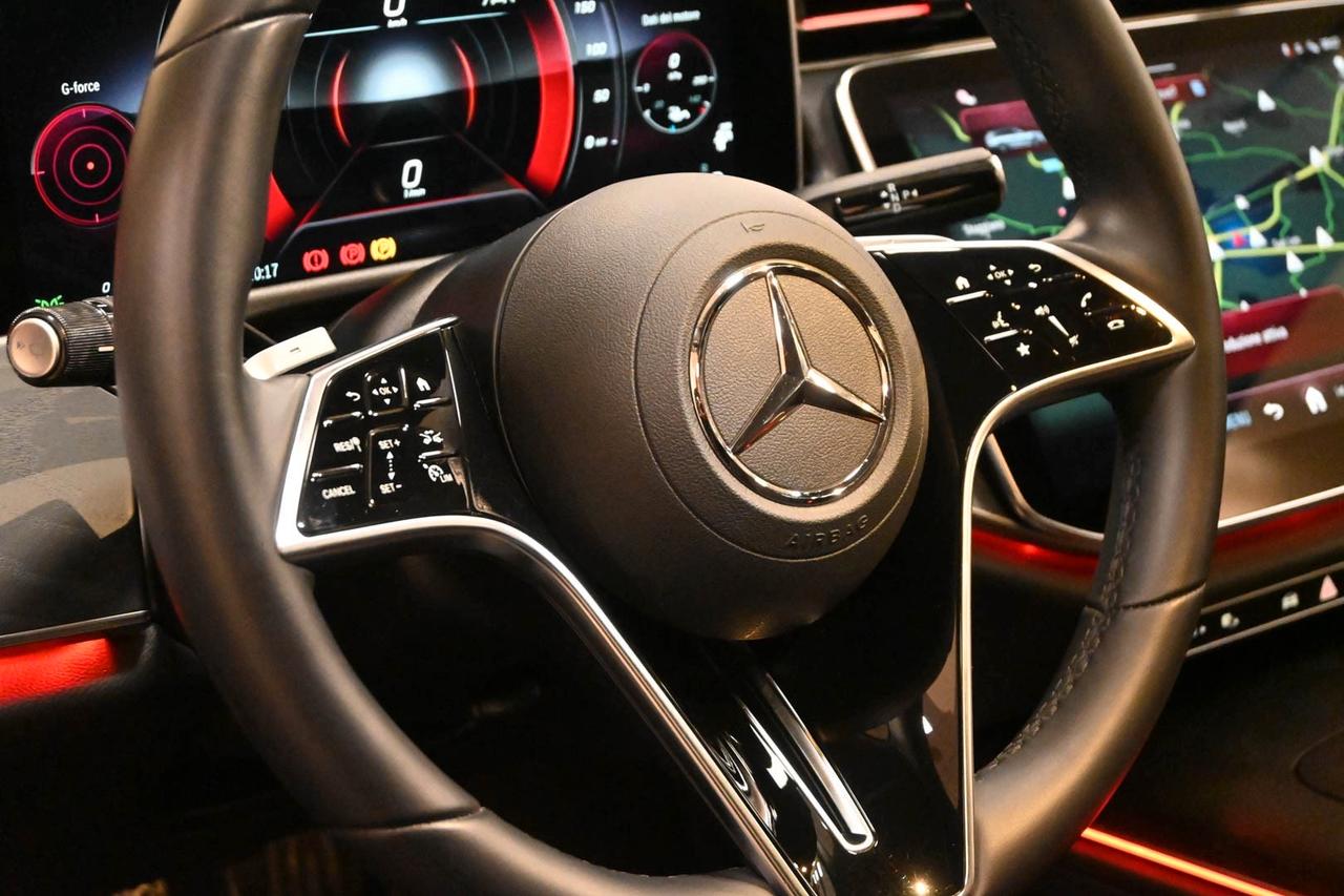 MERCEDES Classe E (W/S214) E 220 d Mild hybri...