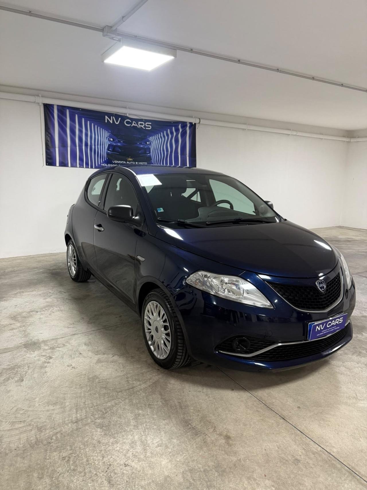 Lancia Ypsilon 1.2 69 CV 5 porte GPL Ecochic Platinum