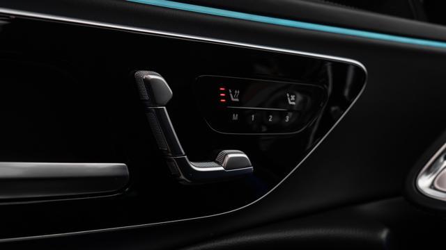 MERCEDES-BENZ E 220 d 4Matic AMG Premium Plus IVA GANCIO TETTO