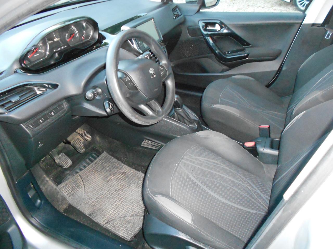 Peugeot 208 1.4 HDi 68 CV 5 porte Active