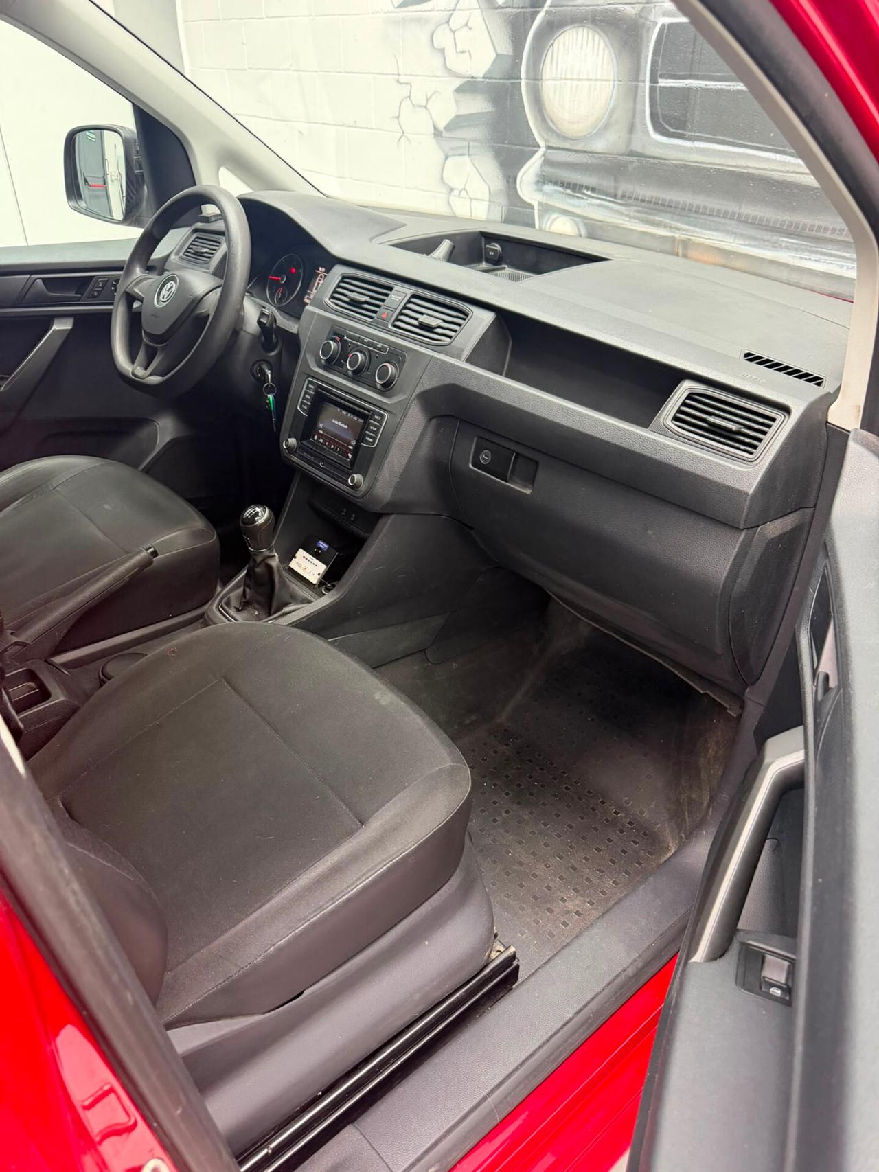 Volkswagen Caddy 2.0 TDI 122 CV 4Motion Furgone Business