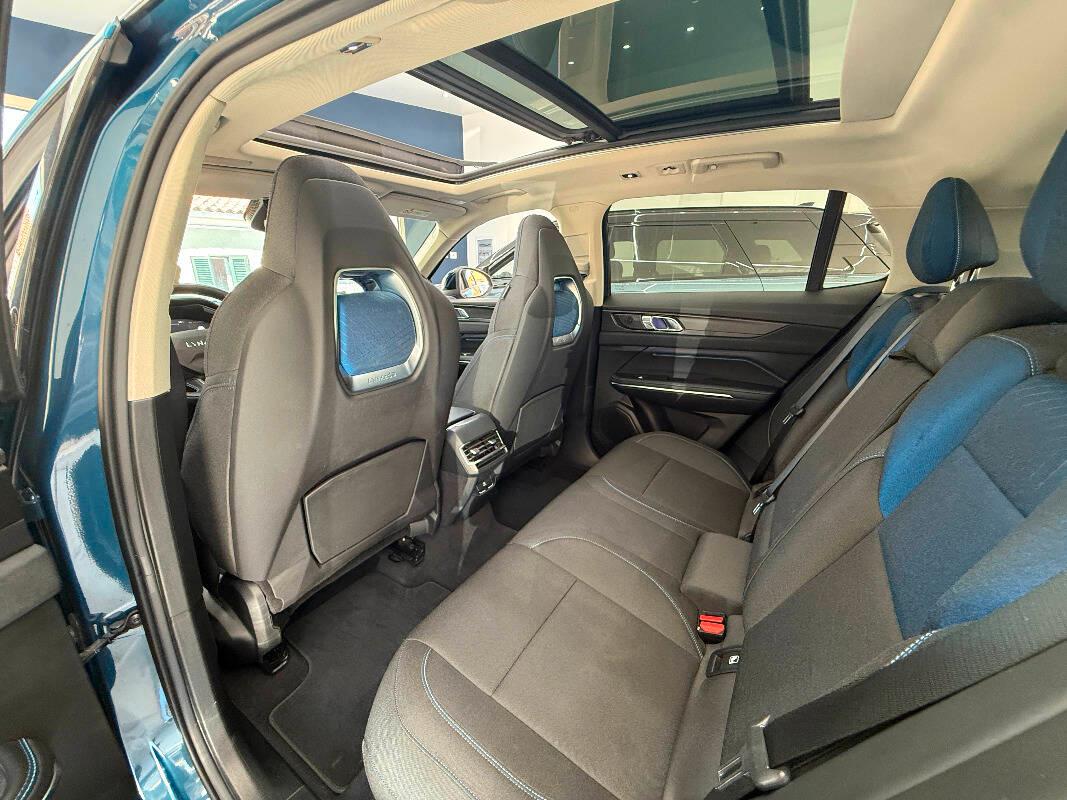 Lynk and Co 01 1.5 td phev auto