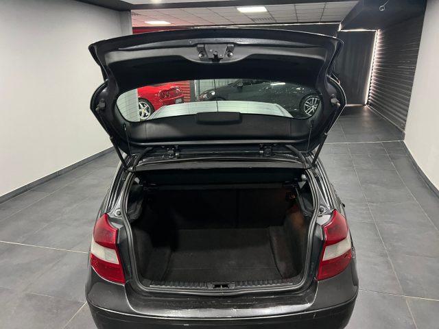 BMW 118 d cat 5 porte Attiva