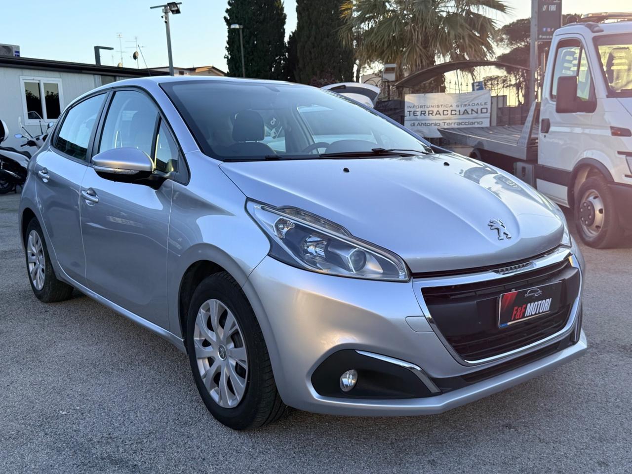 Peugeot 208 PureTech 82 Stop&Start 5 porte Allure