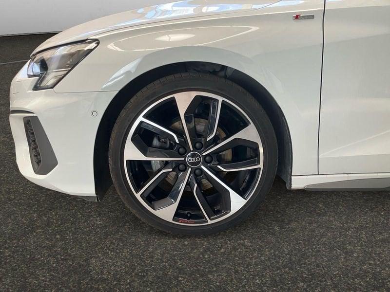 Audi A3 Sportback 35 TDI S tronic S line Edition
